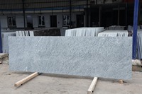 Dalles de granit blanc Kuppam les plus vendues avec une surface blanche élégante pour plans de travail de cuisine et salles de bain, disponibles à bon prix