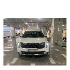 Kia Carnival 9 places essence Hi-Lux Van 2024, 44 230 km, boîte automatique, sièges en cuir, caméra de recul, pour conducteurs gauchers - Product Image 2