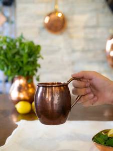 Mug à Moscow Mule individuel, design moderne, écologique, en acier martelé, poignée plaquée cuivre, 500 ml/16 oz, grande capacité personnalisable pour la maison - Product Image 2