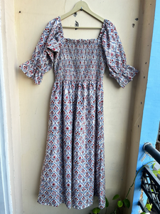 Robe longue en coton indien imprimée à la main, col carré, manches longues, imprimé floral, robe maxi décontractée à manches longues pour femmes - Product Image 3