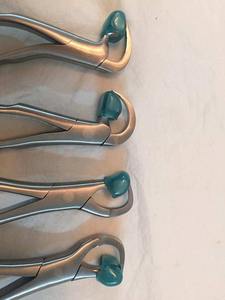 Dental Extraction Forceps Set 4 Pieces Reusable Surgical Dental Extraction Forceps - Product Image 3