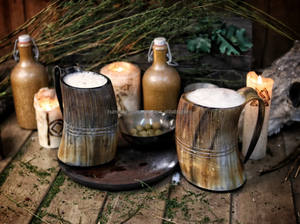 Tasse en corne de Viking pour les hommes nordiques modernes Fabriqués à la main en verre à l'ancienne pour étancher la soif comme des légendes - Product Image 3