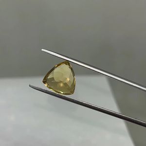 ซิทรินสีทองธรรมชาติ 5 มม. ทรงทริลเลียนคัท คุณภาพดีที่สุด พลอยเม็ดเดี่ยวสำหรับทำเครื่องประดับ - Product Image 3