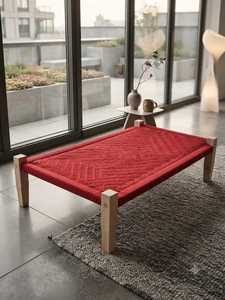 Table basse moderne tressée rouge avec pieds en bois, mobilier d'hôtel pour salon extérieur, appartement et balcon - Product Image 1