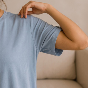Ensemble de pyjama décontracté en tricot respirant pour femme, avec short et haut à manches courtes, taille élastique, idéal pour l'été - Product Image 4