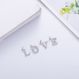 Pendentif lettre CZ brillant - Product Image 4