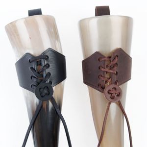 Auténtico Cuerno Vikingo de Búfalo para Agua, Jugos y Refrescos, Hecho a Mano, Ecológico - Product Image 1