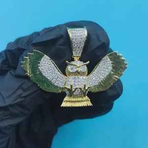 Colgante de Búho Volador de Plata 925 Bañado en Oro con Moissanita VVS Personalizada, Colgante de Pájaro Iced Out, Joyería HipHop, Pasa el Test de Diamantes - Product Image 2