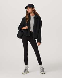 Veste Sherpa personnalisée pour femme – Qualité supérieure, tissu respirant – Vente en gros, veste polaire personnalisée pour femme, vêtements d'extérieur OEM - Product Image 5