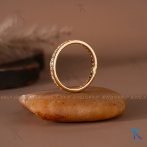 แหวนแต่งงานทองคำขาว 14K ประดับเพชรทรงกลมเพาะเลี้ยงในห้องปฏิบัติการ ดีไซน์แบบ Eternity สามารถสวมซ้อนกันได้ เหมาะสำหรับเป็นแหวนครบรอบสำหรับผู้หญิง เครื่องประดับเจ้าสาว - Product Image 2