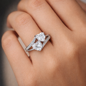 Nouvelle bague de promesse en argent sterling et or blanc 14 carats avec double cœur et diamant de laboratoire, bague à sangle croisée avec diamant de laboratoire, cadeau de Saint-Valentin - Product Image 4