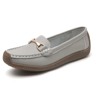 Flat <strong>Shoes</strong> New Non-Slip Soft Sole Breathable Casual Women's Genuine Leather Flat <strong>Shoes</strong> for Daily <strong>Commute</strong> - Product Image 2