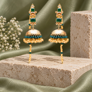 Boucles d'oreilles Jhumka plaquées or avec pierres vertes, fausses perles dorées et perles, bijoux de mariage pakistanais, vente en gros d'usine - Product Image 4