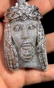 Pendentif personnalisé tête de Jésus entièrement serti de diamants Moissanite, collier religieux micro-pavé, breloque visage de Christ en argent 925 - Product Image 2