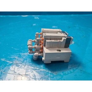 Ensemble de collecteur pneumatique personnalisé SMC A-389-0100006, composant de vanne pneumatique, utilisé tel quel, pièces d'équipement semi-conducteur d'occasion - Product Image 1