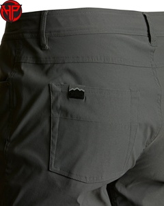 เสื้อแจ็คเก็ตผู้ชายแบบยาวกันน้ำ น้ำหนักปานกลาง ผ้า softshell ระบายอากาศได้ดี ยืดหยุ่น สวมใส่สบาย เหมาะสำหรับกิจกรรมกลางแจ้ง เดินป่า  รับสกรีนโลโก้ AeroMove - Product Image 3