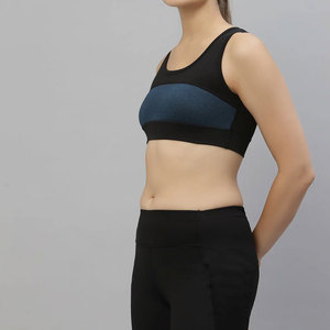 Sujetador Deportivo para Mujer, Diseño Nuevo, Hecho en Pakistán, con Gran Soporte y Transpirable, con Logotipo Frontal, para Yoga y Gimnasio, Material Spandex/Nylon - Product Image 2