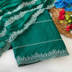 ผ้าส่าหรี VASTRA COTTAGE รุ่นพรีเมียม สตาร์ จอร์เจตต์ พร้อมงานปักดิ้นทองอย่างประณีตและขอบผ้าลายฉลุ - Product Image 2