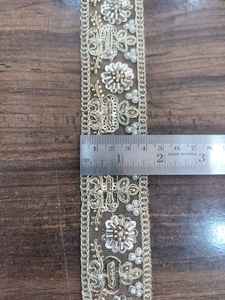 Adorno Decorativo Vintage con Bordado Floral y Detalles Brillantes para Confección de Alta Costura - Product Image 2