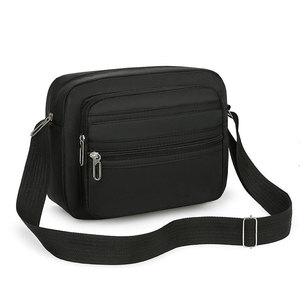 Sac bandoulière décontracté pour homme, nouveau modèle, en PU, avec logo personnalisé, multi-compartiments et fermeture éclair, idéal pour les affaires - Product Image 4