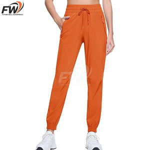 Pantalones de chándal holgados de peso pesado personalizados para mujer, pantalones de forro polar de pierna ancha, pantalones clásicos de pierna recta, pantalones jogger de hip hop para mujer - Product Image 3