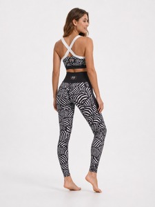 Ensemble de yoga pour femmes, collection 2026, style unique et très tendance, best-seller, au meilleur prix de gros - Product Image 4