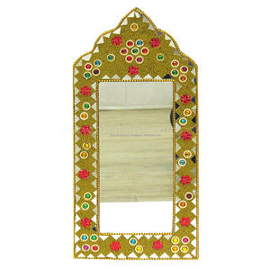 Miroir mural design avec décoration de perles et pierres colorées, cadre haut de gamme, miroir de chambre à coucher pour le maquillage, fabriqué en Inde - Product Image 3