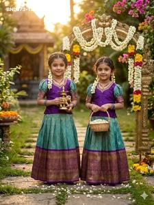 Proveedor de la India de conjuntos de lehenga, blusa y dupatta para niños, de excelente calidad, para festivales, de seda con diseño tejido en zari. - Product Image 2