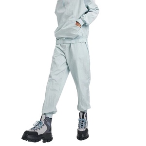 Conjunto Deportivo Personalizado para Hombre de Dos Piezas, Invierno, Sólido, Talla Grande, Ligero, Cortavientos, con Impresión por Sublimación - Product Image 3