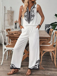 ชุดสูทลำลองผ้าฝ้ายปักลายสำหรับผู้หญิงจากอินเดีย คอลเลคชั่นชุดคุรตะ กางเกงขายาวเข้าชุด - Product Image 4