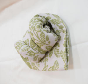 Serviette en coton lin de haute qualité Design floral vert moderne forme carrée pour Table à manger cuisine maison et occasions spéciales - Product Image 2