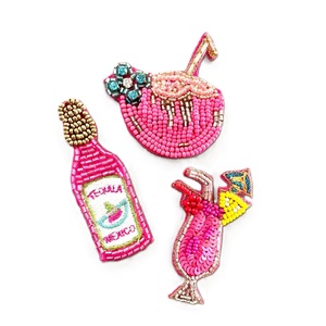 Broche de Moda con Cuentas Bordadas, Elección de Regalo Premium, Broche de Bordado con Cuentas Estilo Vintage, Elegante Pin para Ropa - Product Image 3