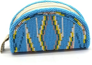 CRYSTAL CRAFT Mini porte-monnaie en coton de 5 pouces, brodé drapeau américain et signe de la paix, fait main, avec sangle de poignet, pour filles - Product Image 4