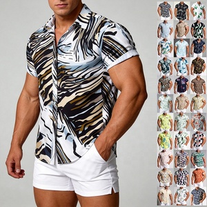เสื้อเชิ้ตชายหาดแขนสั้นพิมพ์ลายซับลิเมชั่น 100% โพลีเอสเตอร์ สำหรับผู้ชาย สวมใส่สบายๆ ในช่วงวันหยุดฤดูร้อน สไตล์ฮาวาย ติดกระดุม - Product Image 2