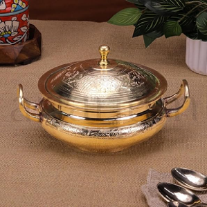 Olla de latón de primera calidad con revestimiento brillante, tapa interior y asas laterales resistentes, disponible a precios de mayorista. - Product Image 4