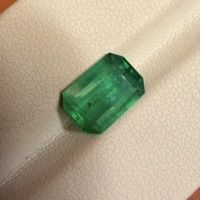 Émeraude naturelle de qualité supérieure du Zambie, 2,07 carats, vert intense, pierre facettée non montée pour la fabrication de bijoux