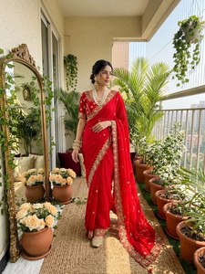 Sari en satin brodé violet, robe traditionnelle pour femmes pour les occasions de mariage et les fêtes - Product Image 3