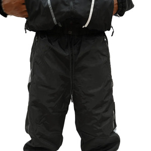 Conjunto Deportivo Personalizado de Alta Calidad para Mujer 2026, Chaqueta Cortavientos de Nailon Oversize para Hombre 2026 - Product Image 6