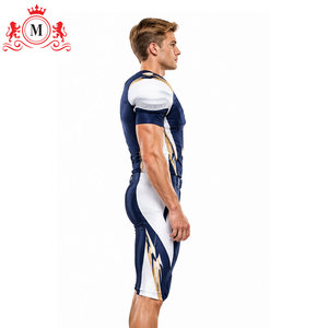 Uniforme de football américain pour homme de couleur bleue avec des accents blancs et dorés, ensemble de maillot et de pantalon en polyester respirant pour adultes - Product Image 4