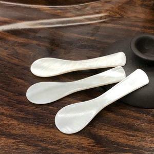 Cuillère à caviar artisanale en nacre naturelle, cuillère de service, fabricant en gros sur mesure, fournisseur Vietnamien - Product Image 4