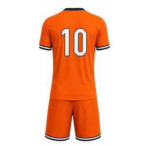 Uniforme de Fútbol Naranja Más Vendido |   Elegante Conjunto de Fútbol con Detalles en Negro en Contraste |   Conjunto Deportivo Clásico con Rayas en los Puños - Product Image 2