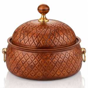 Casserole en bois sculpté de qualité supérieure avec couvercle, élégante pour servir à table, plat de service pour la cuisine - Product Image 1