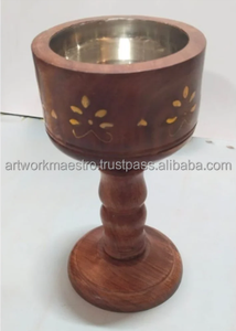 Quemador de incienso de madera, artículo artesanal hecho por un artesano indio, trabajo en cuero y metal, artículo de DUBÁI - Product Image 2