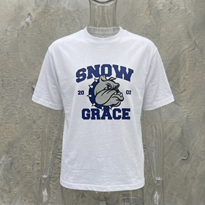 เสื้อยืดแขนสั้นสีขาวสำหรับผู้ชาย Snow Grace ทรงโอเวอร์ไซส์ พิมพ์ลายสกรีน ผ้าเจอร์ซีย์ลำลอง คอโอ 100% ผ้าฝ้าย - Product Image 4