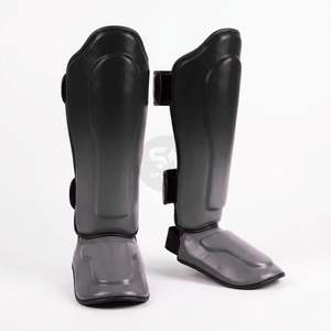 Protège-tibias de Muay Thai en cuir PU noir et rouge de qualité supérieure, protections de jambes pour MMA et Kickboxing, rembourrage en mousse haute densité, robustes pour le sparring - Product Image 3