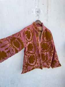 Chaqueta Bomber de Terciopelo 100% con Patrón Floral Bordado Vintage Reversible al por Mayor - Ropa Ecológica Cortavientos para Invierno/Otoño - Product Image 2