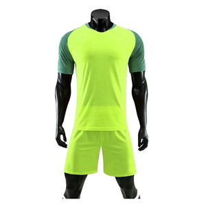 Uniforme de football confortable, nouveau style, uniforme de football de qualité, uniforme de football respirant - Product Image 1