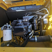Excavatrice hydraulique sur chenilles KOMATSU PC220 de 22 tonnes, d'occasion, bien entretenue, faible consommation de carburant, à vendre