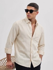 Chemise décontractée en coton beige pour homme, manches longues, col rabattu, couleur unie, respirante, idéale pour l'été - Product Image 1