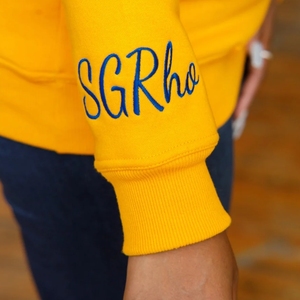 Sudadera Personalizada SGRHO de Chenilla, Sudadera con Cuello Redondo para Mujer de la Hermandad Griega Sigma Gamma Rho, Sudadera Informal con Letras de Chenilla - Product Image 6